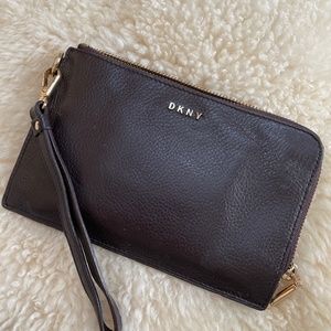 DKNY. REAL LEATHER. wristlet.